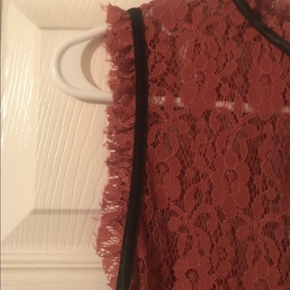 Mauve Midi Lace Dress - Picture 7 of 8
